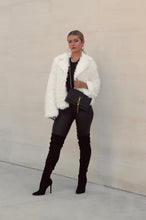 Load image into Gallery viewer, Faux Fur Coat (White)