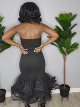 Load image into Gallery viewer, Dolled Up Dress (Black)
